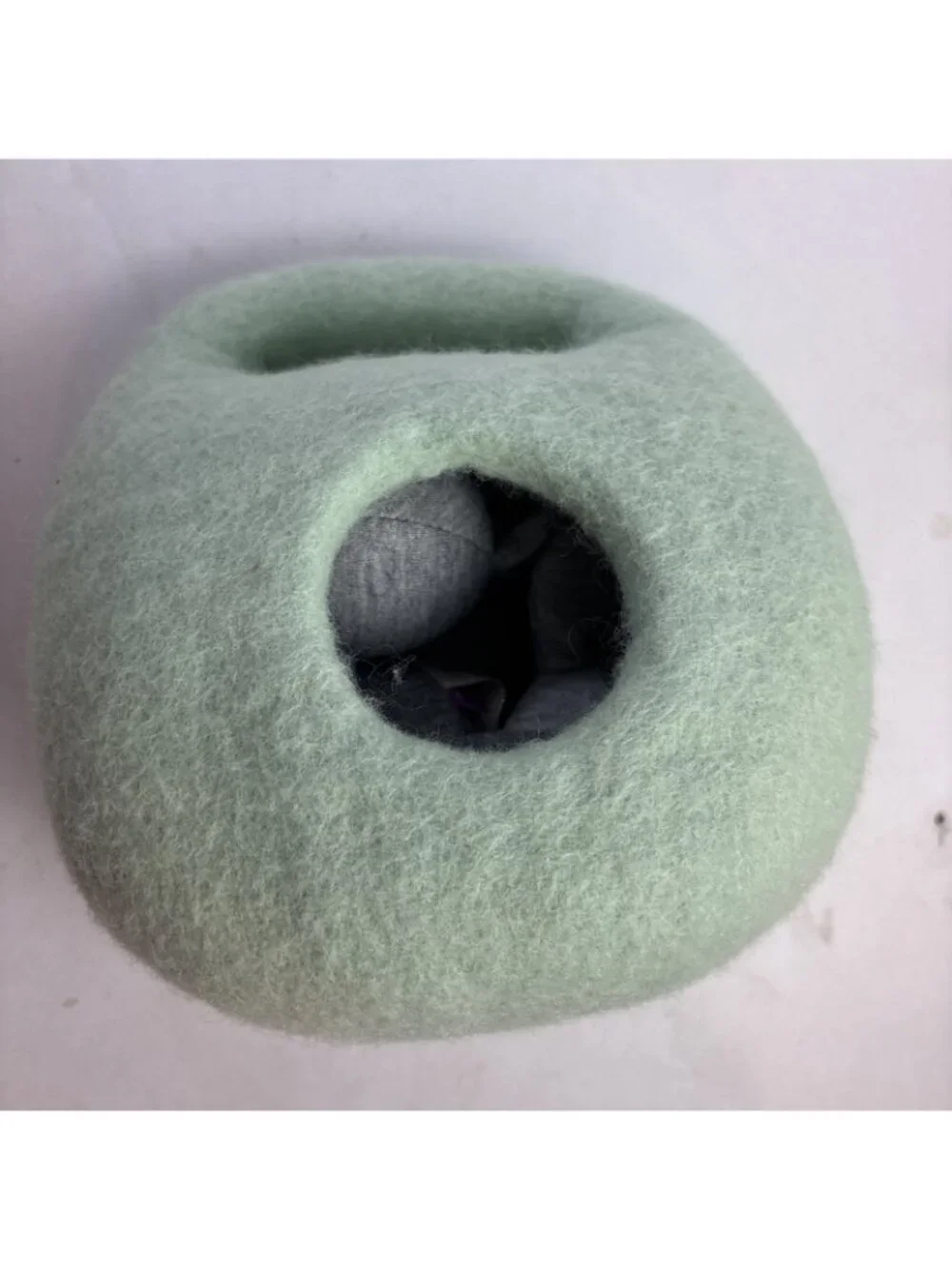 Lovevery 3 Bunnies In A Felt Burrow Babbler Kit Toddler Toy Montessori Baby Play